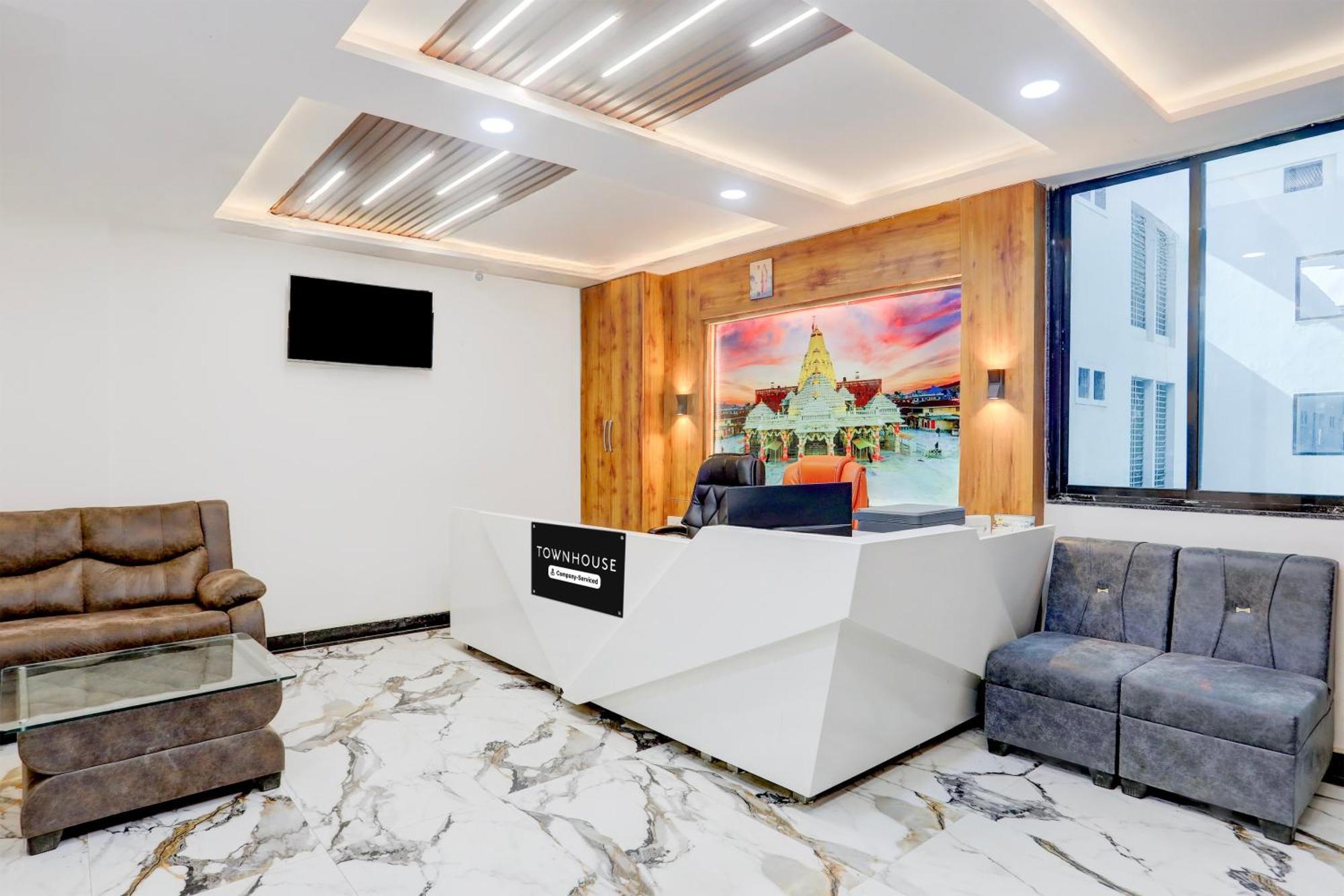 Super Townhouse Ambaji Formerly Hotel Kardhar Inn Exterior photo